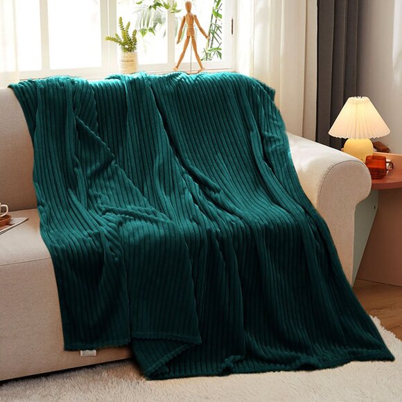 SOGA Dark Green Throw Blanket – Soft Cozy Warm Blanket for Bed, Sofa & Couch - Picture 7 of 13